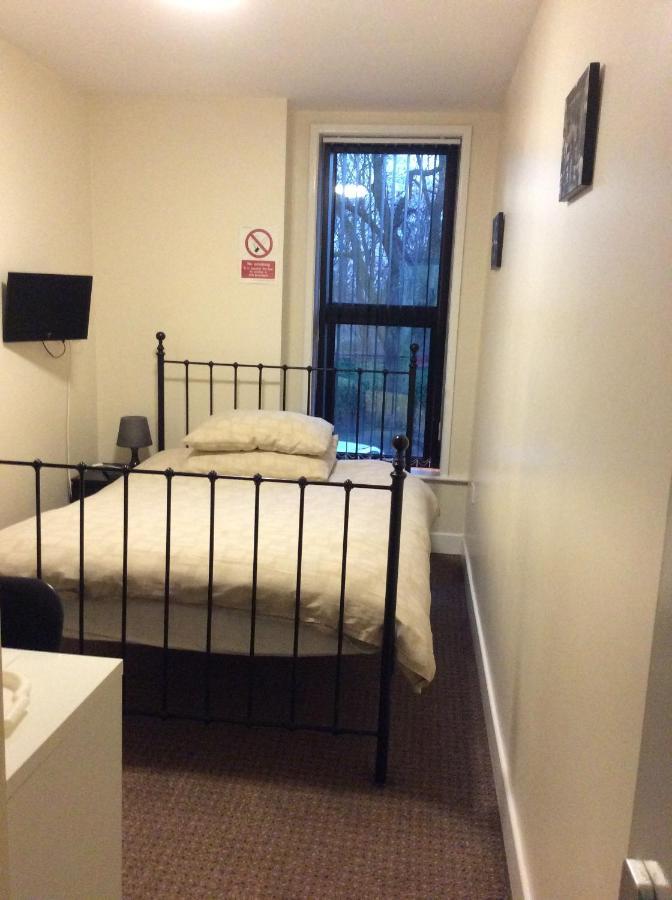 Kings Arms Hotel Farnworth Εξωτερικό φωτογραφία