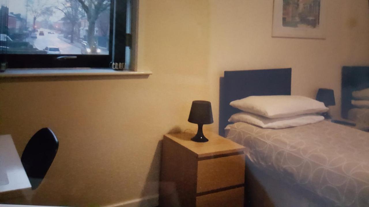 Kings Arms Hotel Farnworth Εξωτερικό φωτογραφία
